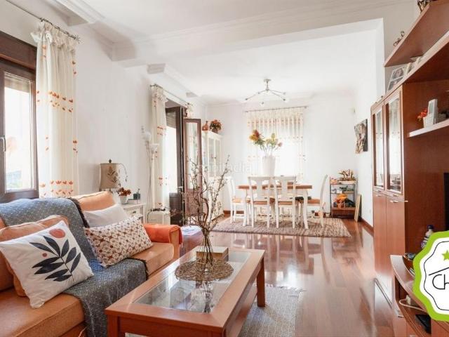 Villa en venta en Barakaldo, Landaburu