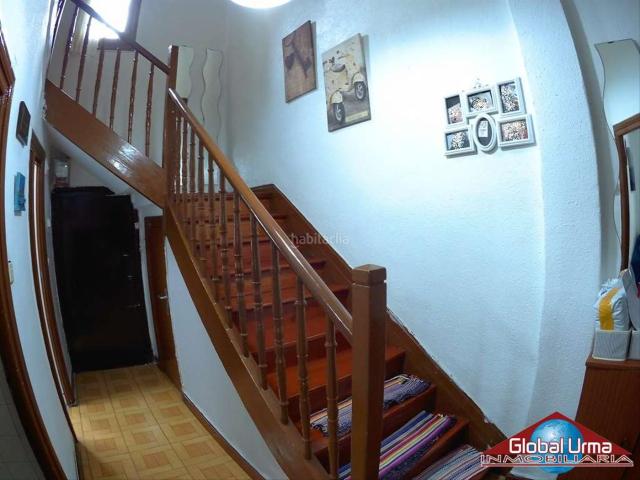 Villa en venta en Barakaldo, Landaburu