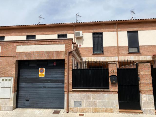 Villa en venta en Bargas