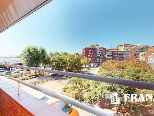 Chalet en venta en Barri Antic, Barberà del Vallès
