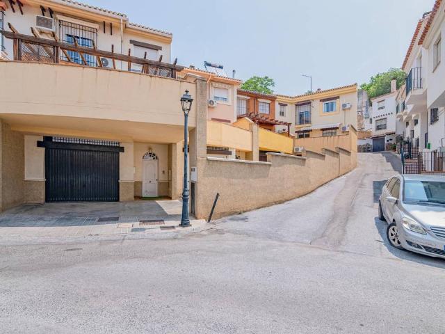 Chalet en venta en Monachil