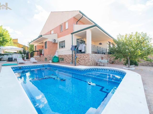 Chalet en venta en Batres, Madrid