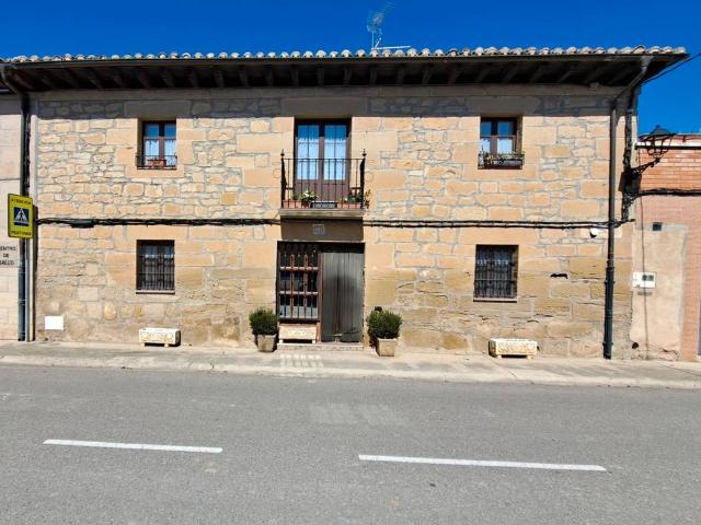 Chalet en venta en Baños De Rioja, La Rioja