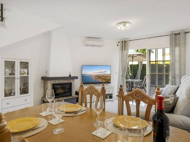 Chalet en venta en Barriada Islas Canarias, Costa del Sol Occidental