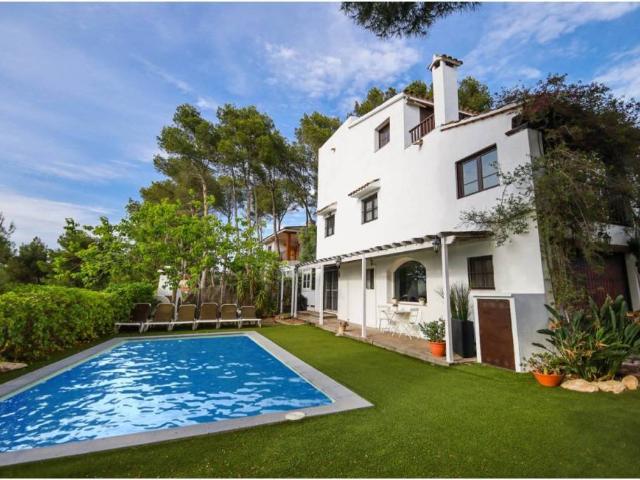 Casa en venta en Bellvei