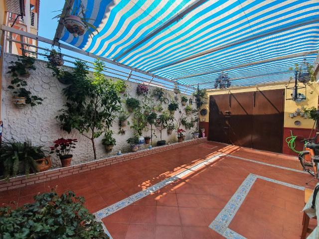 Chalet en venta en Benacazón, Andalucía