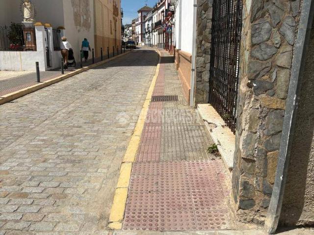 Villa en venta en Benacazón