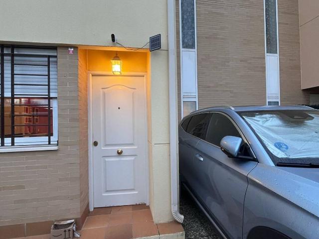 Villa en venta en Benacazón