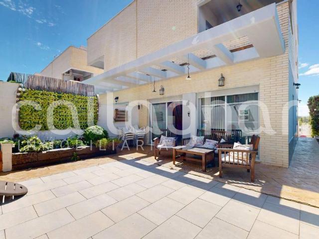 Chalet en venta en Benaguasil, València / Valencia