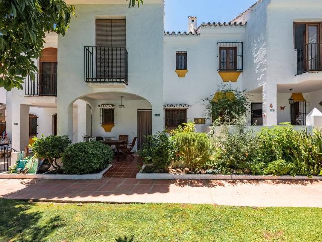 Chalet en venta en Benahavís, Málaga