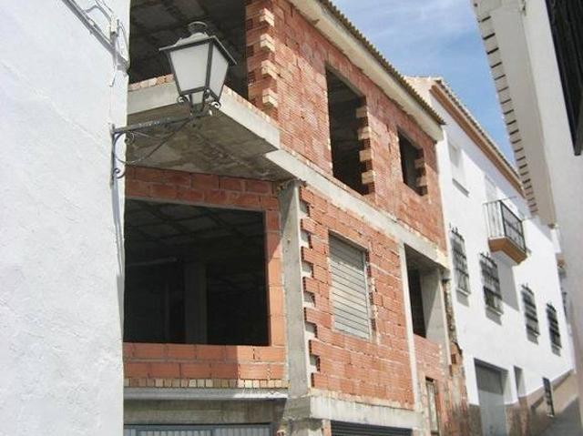 Villa en venta en Benamocarra
