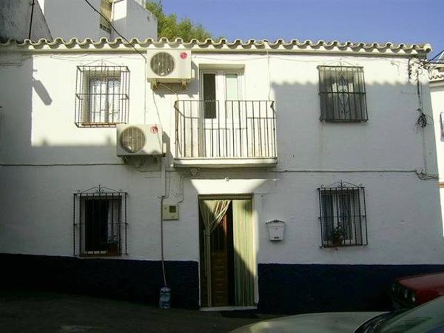 Villa en venta en Benamocarra Villa en venta en Benamocarra
