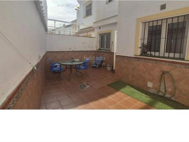 Villa en venta en Benamocarra