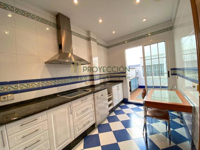 Chalet en venta en la Florida, Benetússer