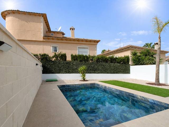 Chalet en venta en Benferri, Alacant / Alicante