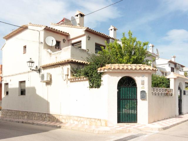 Casa en venta en Benidoleig, Urbanización Valle del Sol