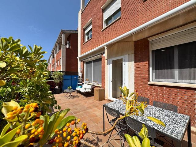 Chalet en venta en Àngela Roca, Baix Llobregat