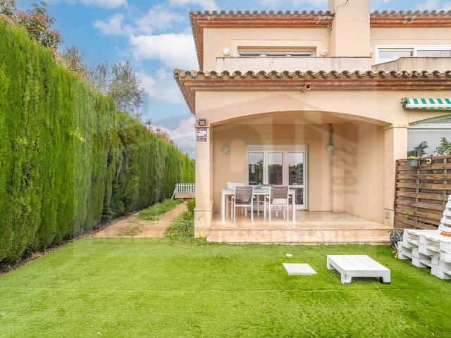Villa en venta en Mont-roig Del Camp