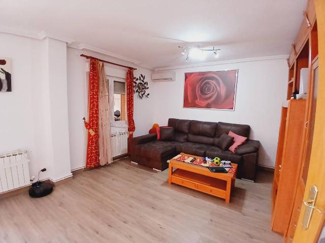 Villa en venta en Borox