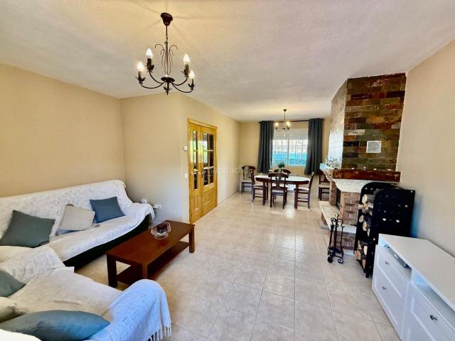 Chalet en venta en Burgohondo, Castilla y León