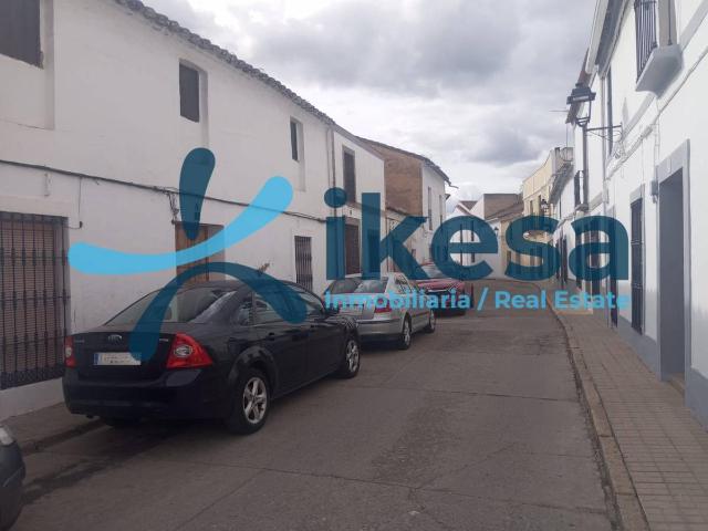 Chalet en venta en Burguillos Del Cerro, Badajoz