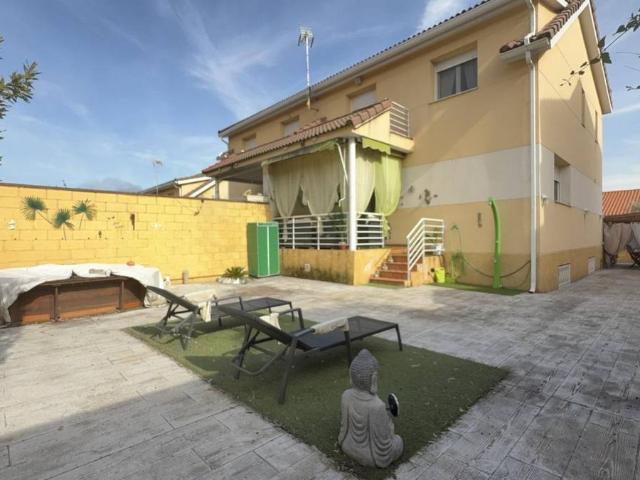 Chalet en venta en Cabanillas Del Campo, Castilla-La Mancha