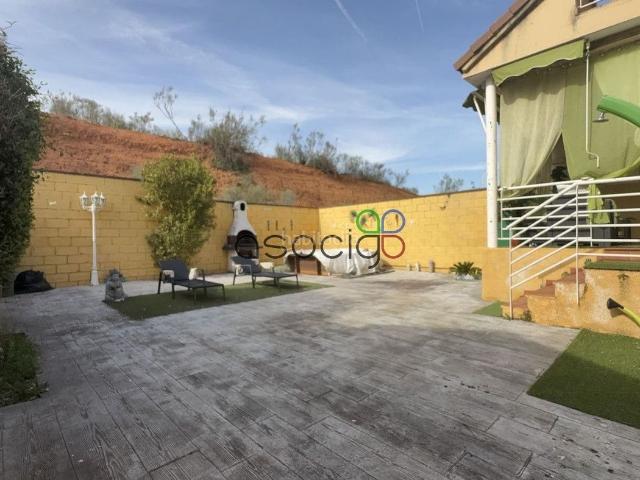 Chalet en venta en Cabanillas Del Campo, Castilla-La Mancha