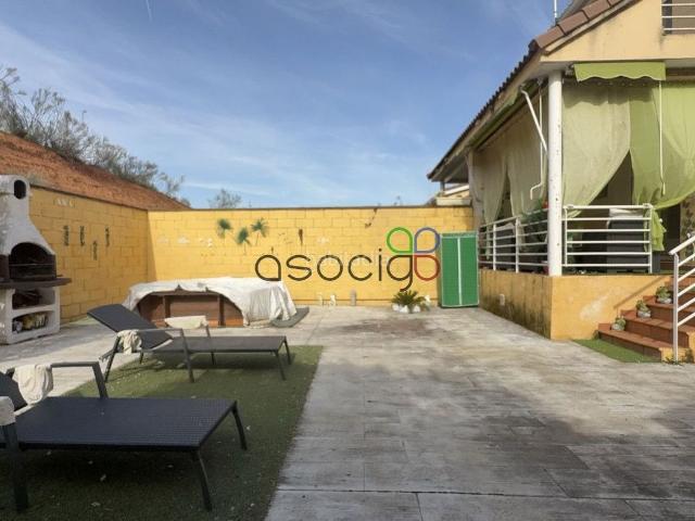 Chalet en venta en Cabanillas Del Campo, Castilla-La Mancha