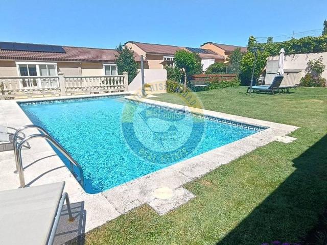 Chalet en venta en Vigo
