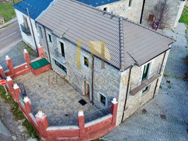 Chalet en venta en Cabrillanes, Castilla y León