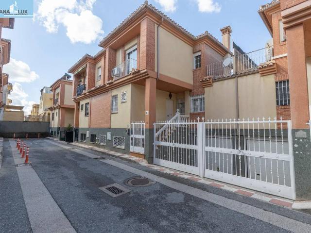 Chalet en venta en Cájar, Granada