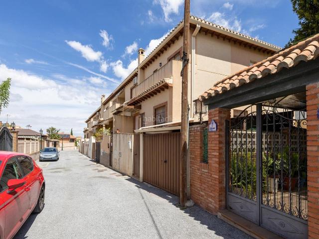 Villa en venta en Cájar, Bellavista