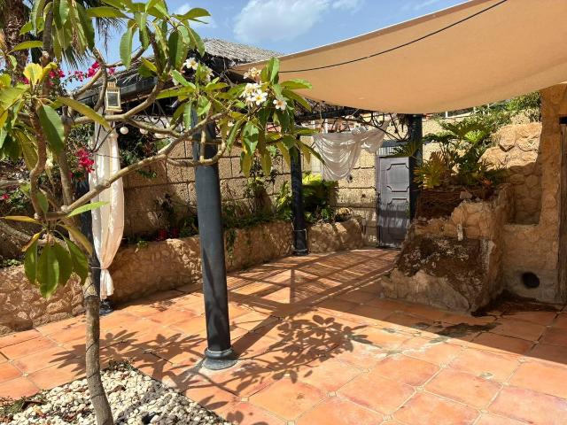 Chalet en venta en La Postura, Adeje