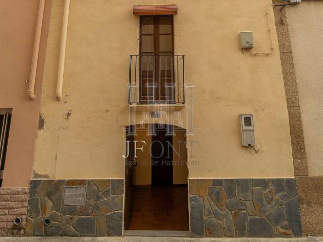Villa en venta en Ginestar