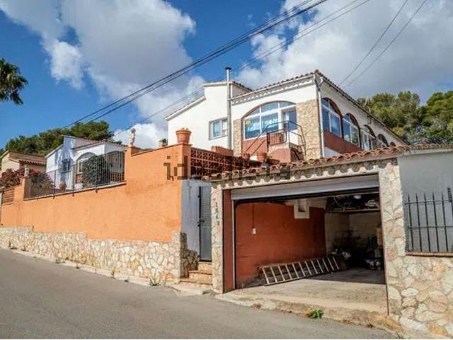 Chalet en venta en Mas Tomasi, Baix Empordà