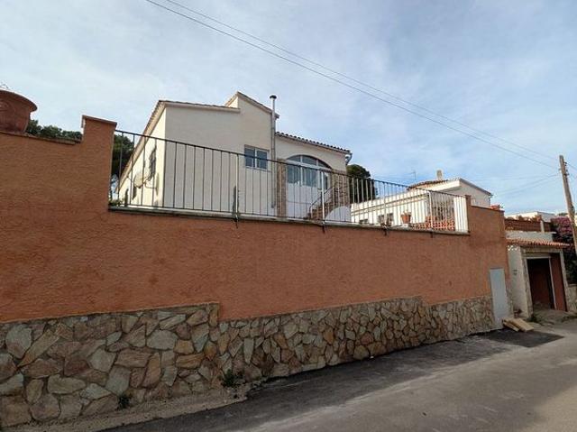 Chalet en venta en Mas Tomasi, Baix Empordà