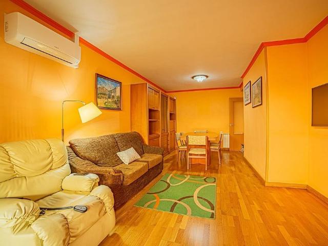 Chalet en venta en Domeny, Gironès