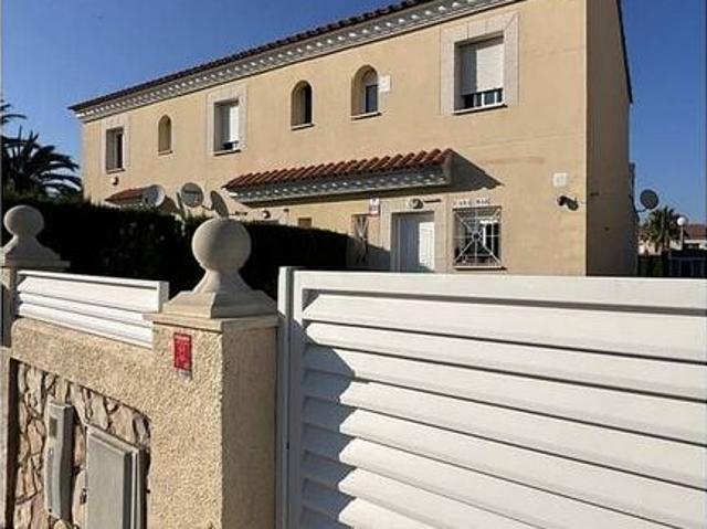 Villa en venta en Mont-roig Del Camp