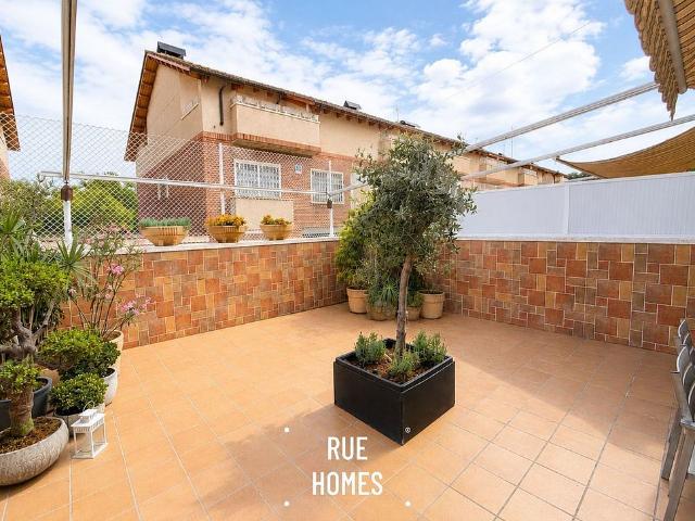 Chalet en venta en Viladecans, Baix Llobregat