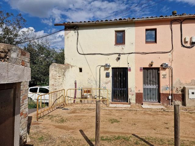 Villa en venta en Bescanó