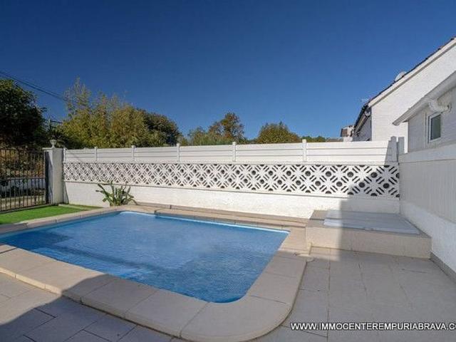 Casa en venta en Alt Empordà, Catalunya