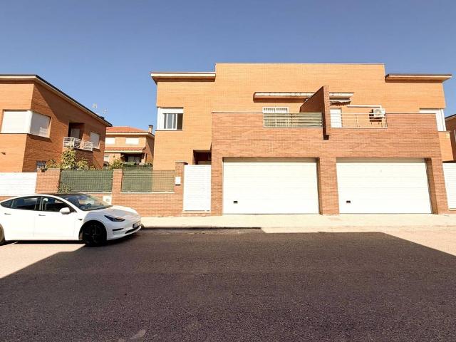 Chalet en venta en Camarena, Castilla-La Mancha