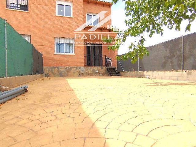 Chalet en venta en Camarena, Toledo