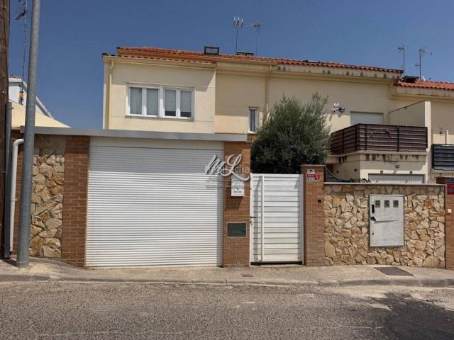Chalet en venta en Camarena, Castilla-La Mancha