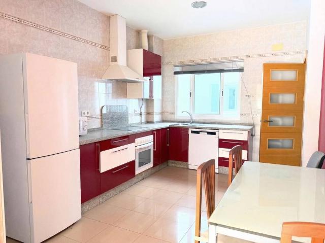 Chalet en venta en Camas, Andalucía