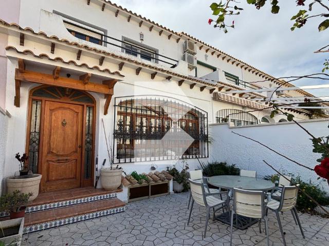Chalet en venta en Urbanització L'Almadrava, l'Alacantí