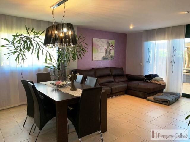 Villa en venta en Campllong