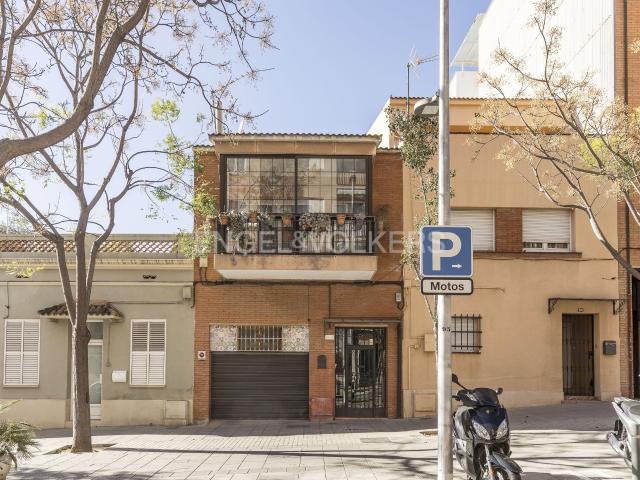 Villa en venta en Esplugues De Llobregat, el Centre