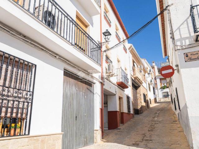 Villa en venta en Canena