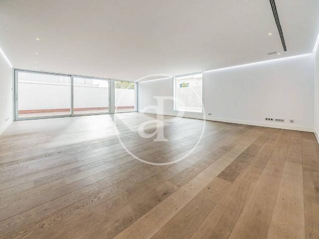 Chalet en venta en Cortes, Madrid